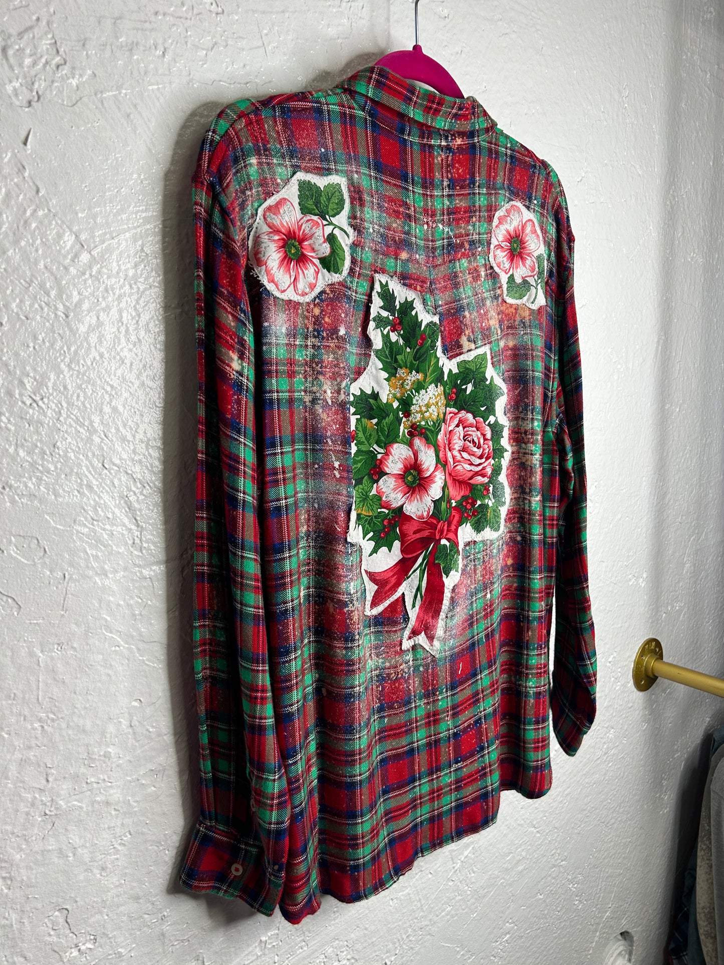 Christmas Floral flannel red green womens size L