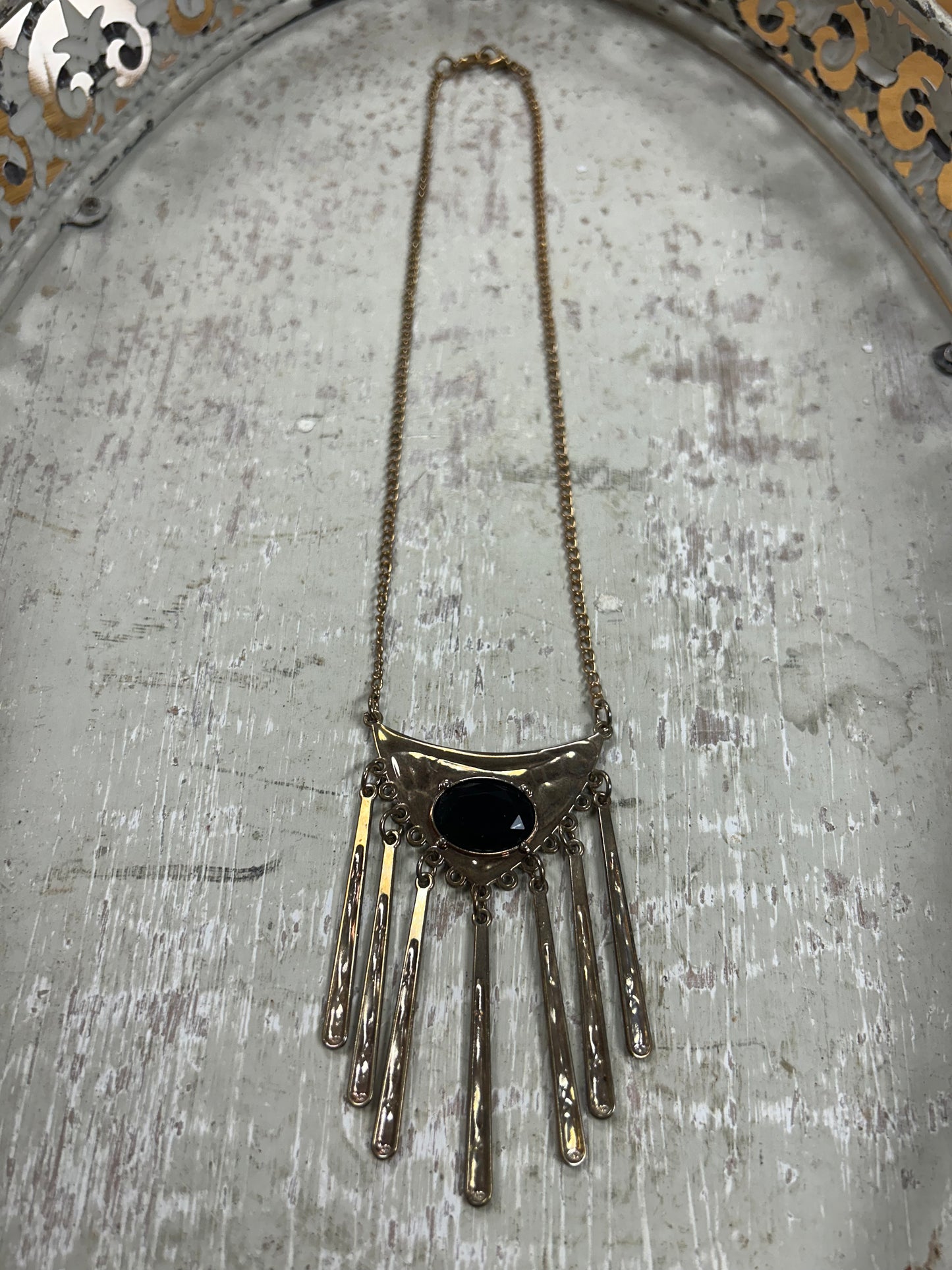 Gold dangling gypsy necklace, short