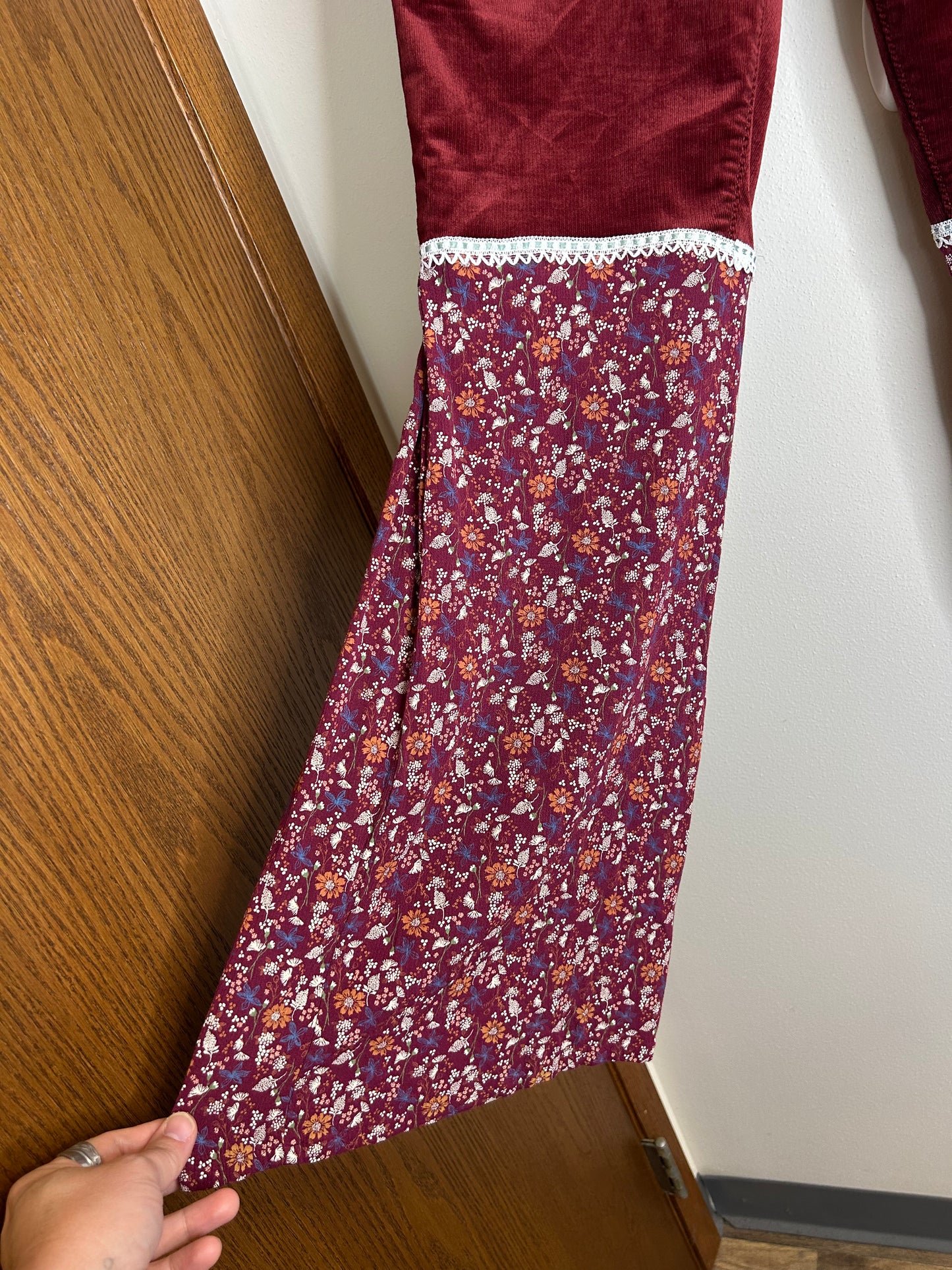 Maroon/burgundy upcycled velvet corduroy pants women’s size 31