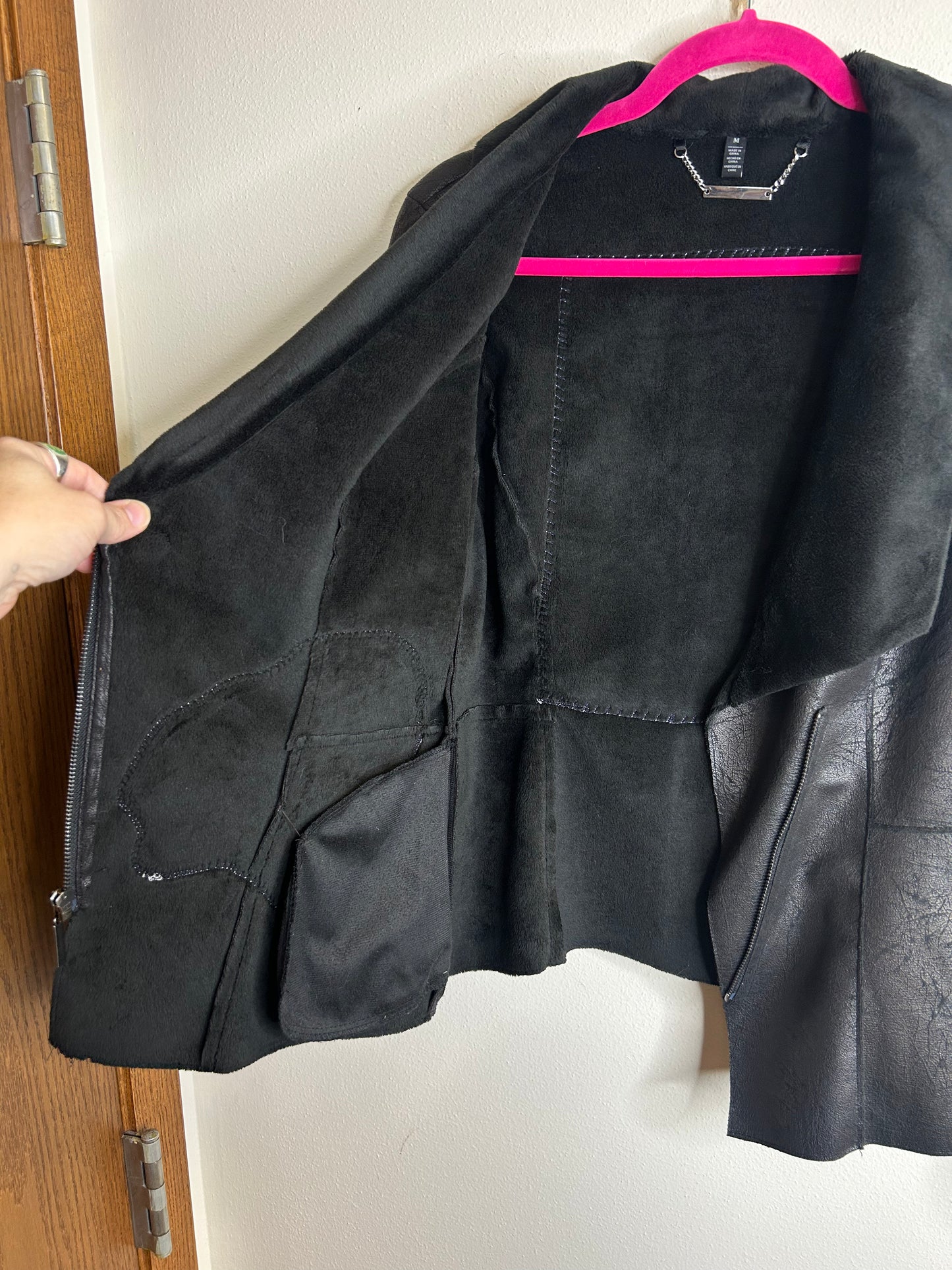 Devil’s Night black coat womens M