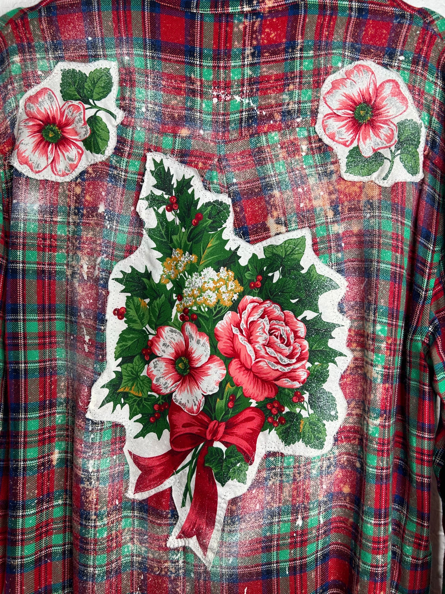 Christmas Floral flannel red green womens size L