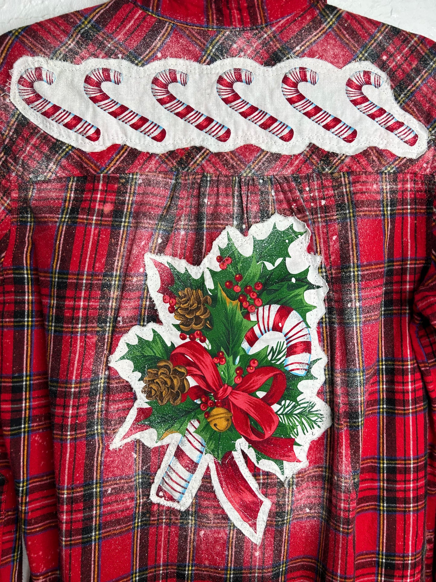 Candy Cane Christmas flannel shirt red green womens size S