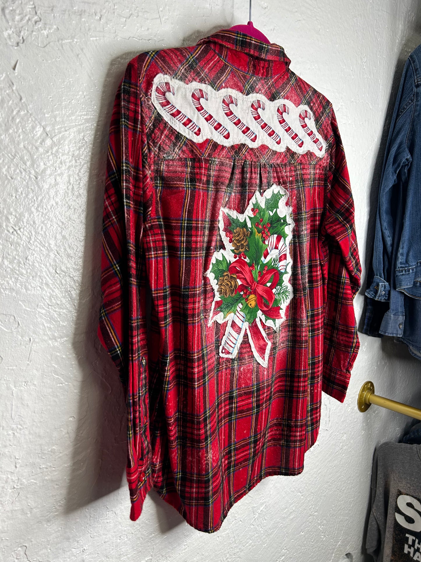 Candy Cane Christmas flannel shirt red green womens size S