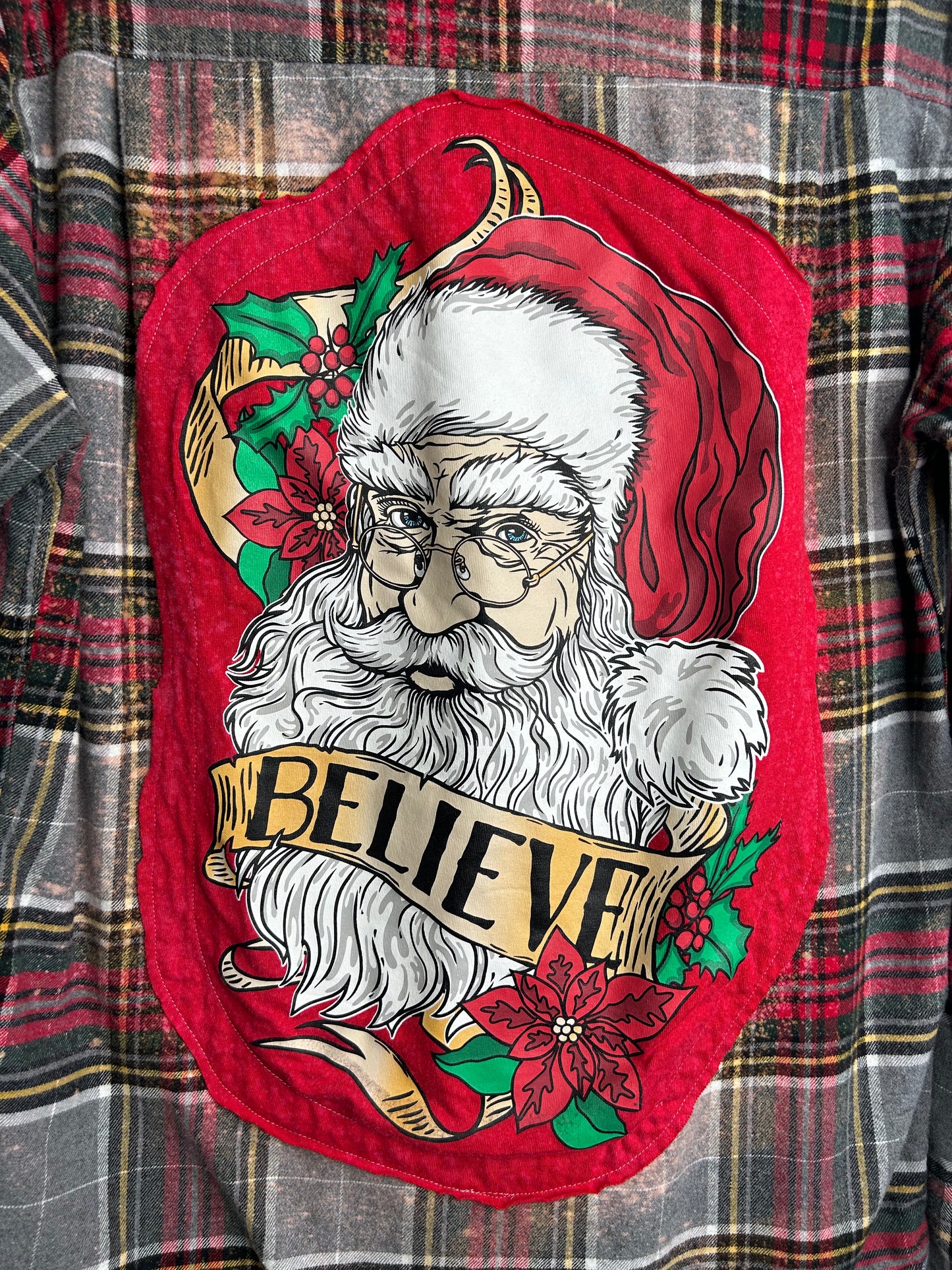 Believe Santa Claus upcycled Flannel shirt unisex size M red green gray