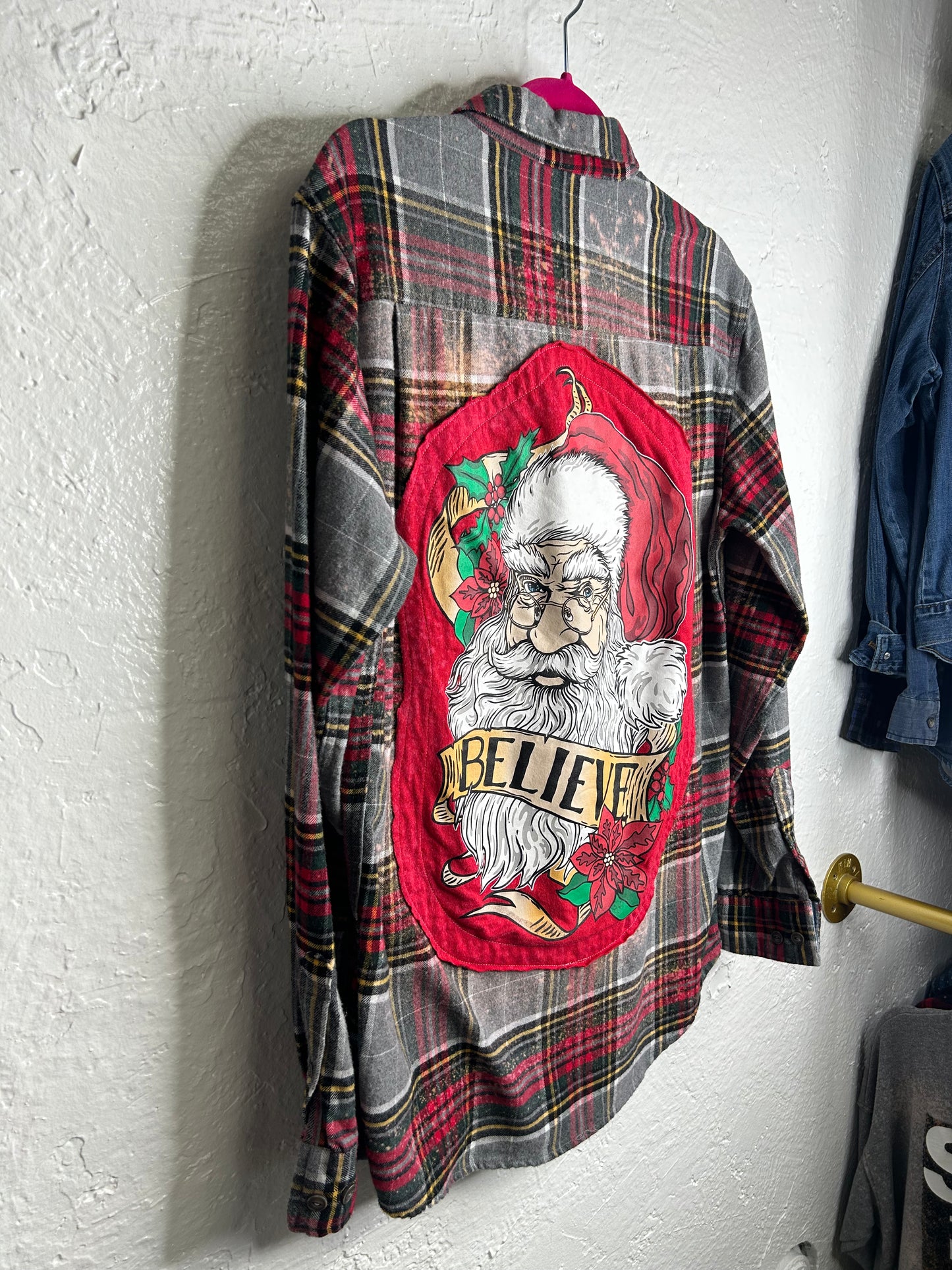 Believe Santa Claus upcycled Flannel shirt unisex size M red green gray