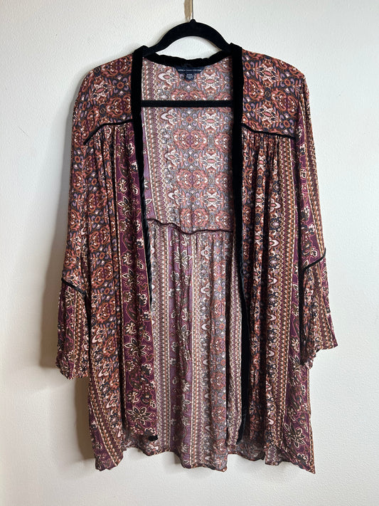 This is an American Eagle Outfitters floral kimono or cardigan with a velvet trim womens size M