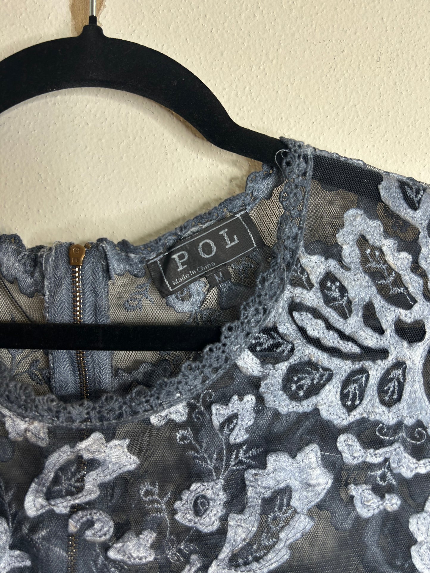 POL Boho Peasant Dusty Blue Lace Tunic Top in size Medium