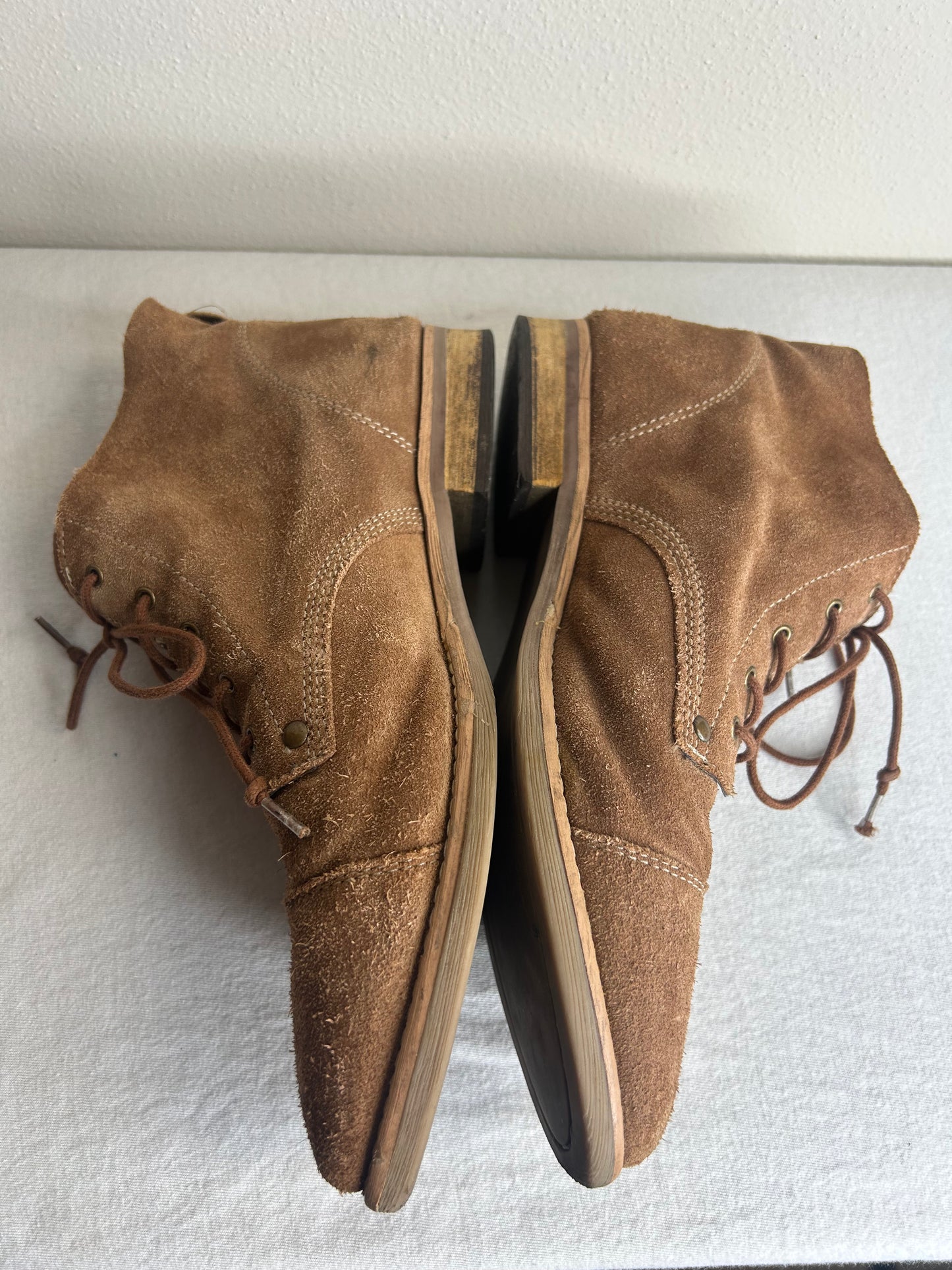 Diba True West Haven lace-up bootie in tan suede leather Womens 9