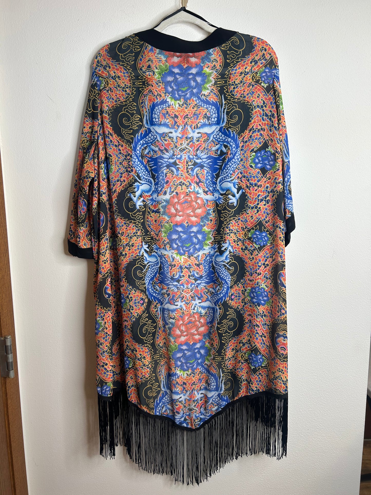 City Chic size XL kimono-style duster with a vibrant dragon