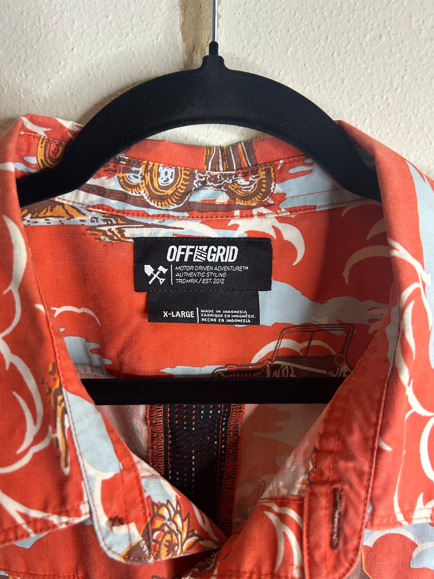 Off The Grid mens XL Hawaiian button-up shirt in orange ripstop fabric