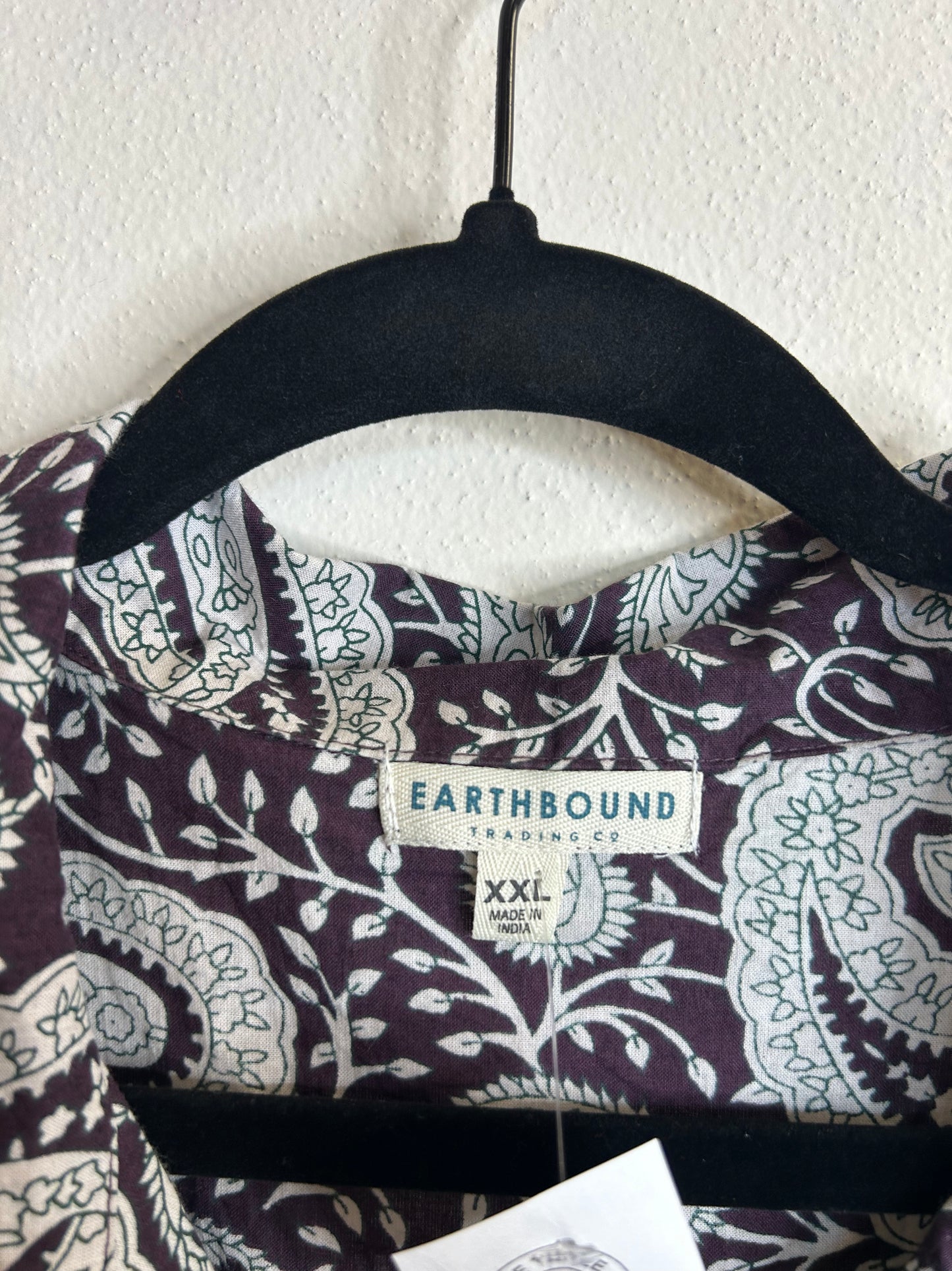 Earthbound mens XXL paisley shirt