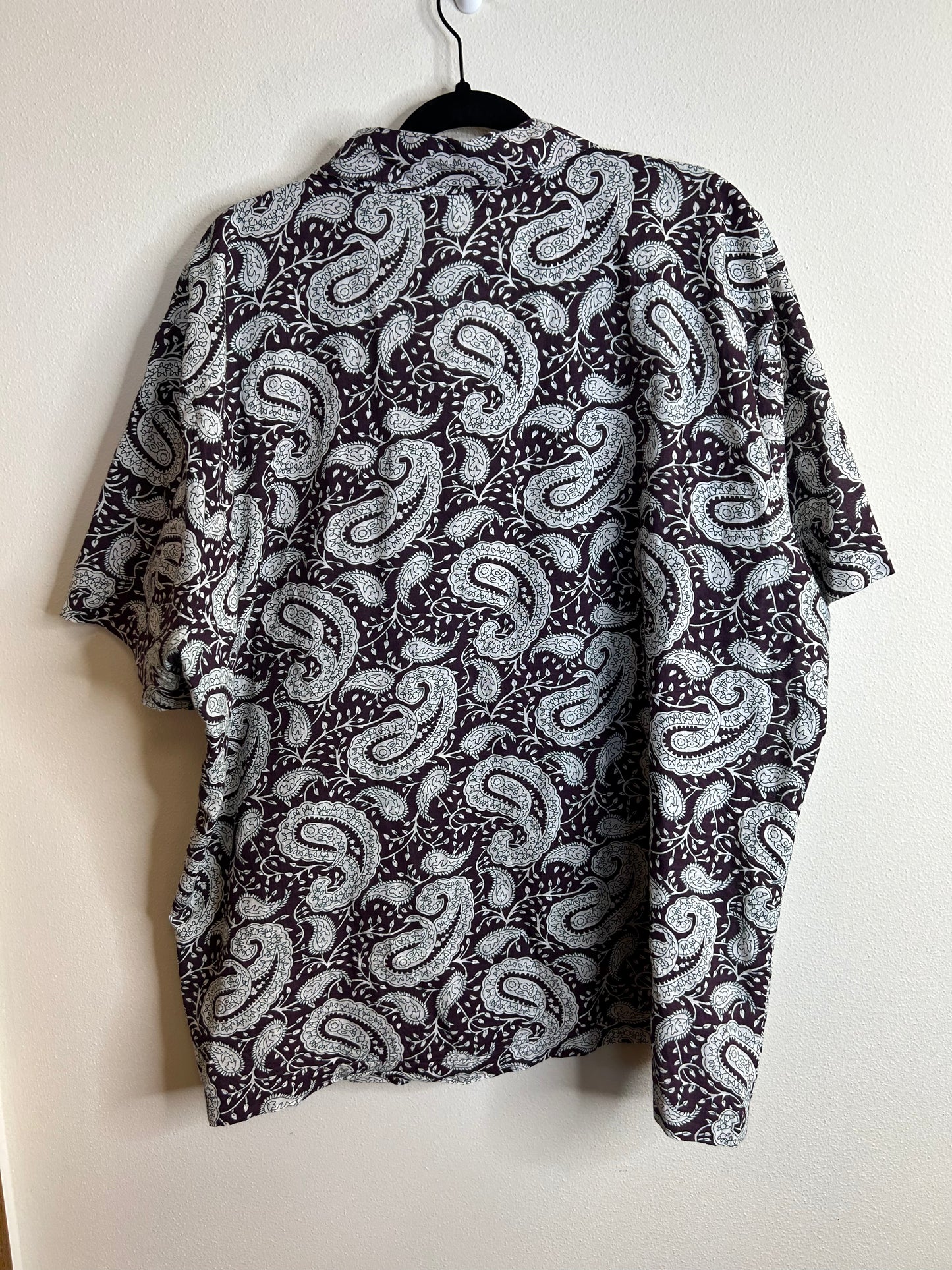 Earthbound mens XXL paisley shirt