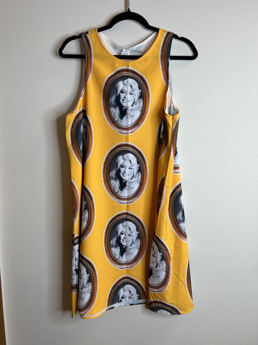 Dolly Parton dress size XL