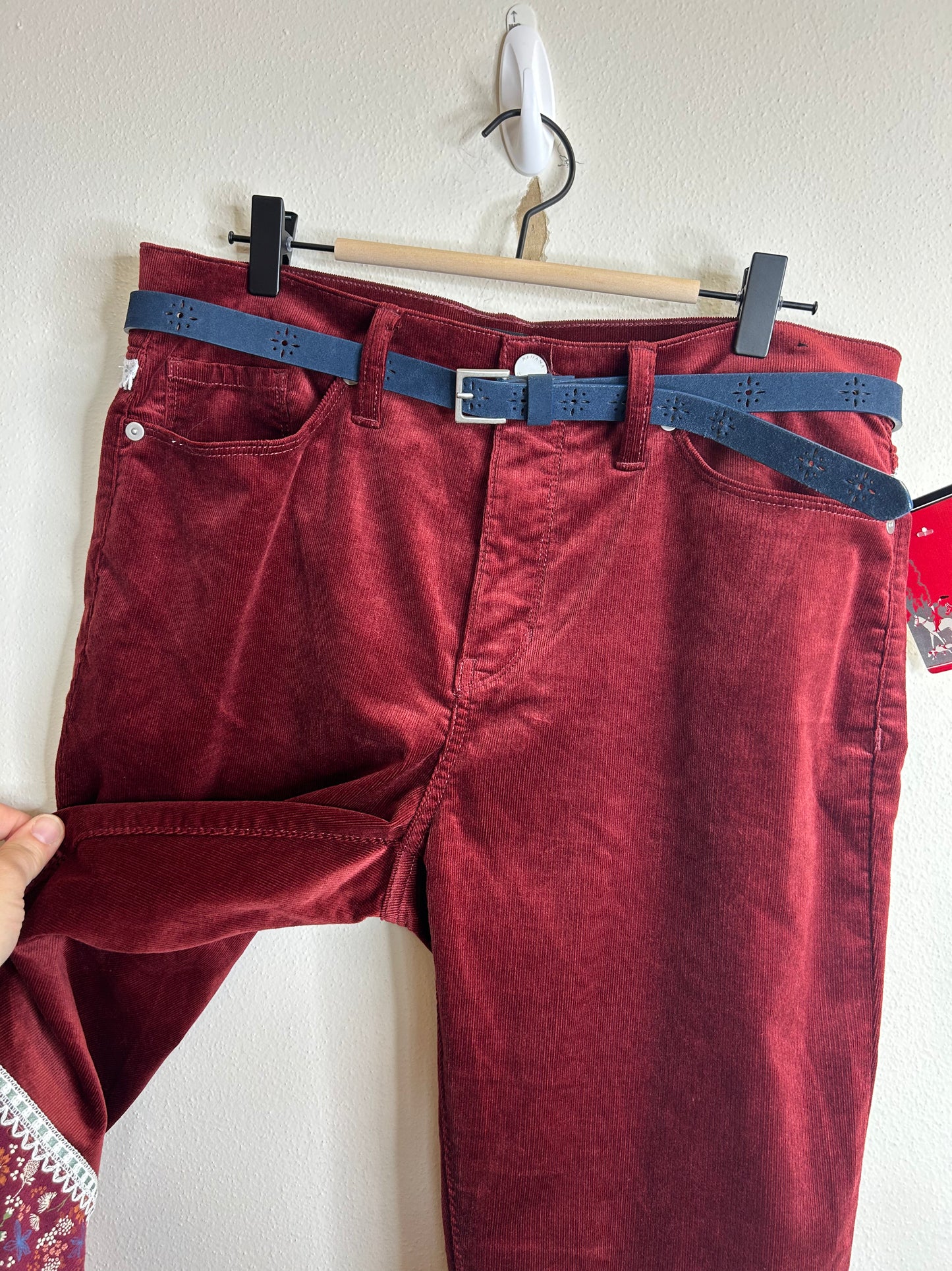 Maroon/burgundy upcycled velvet corduroy pants women’s size 31