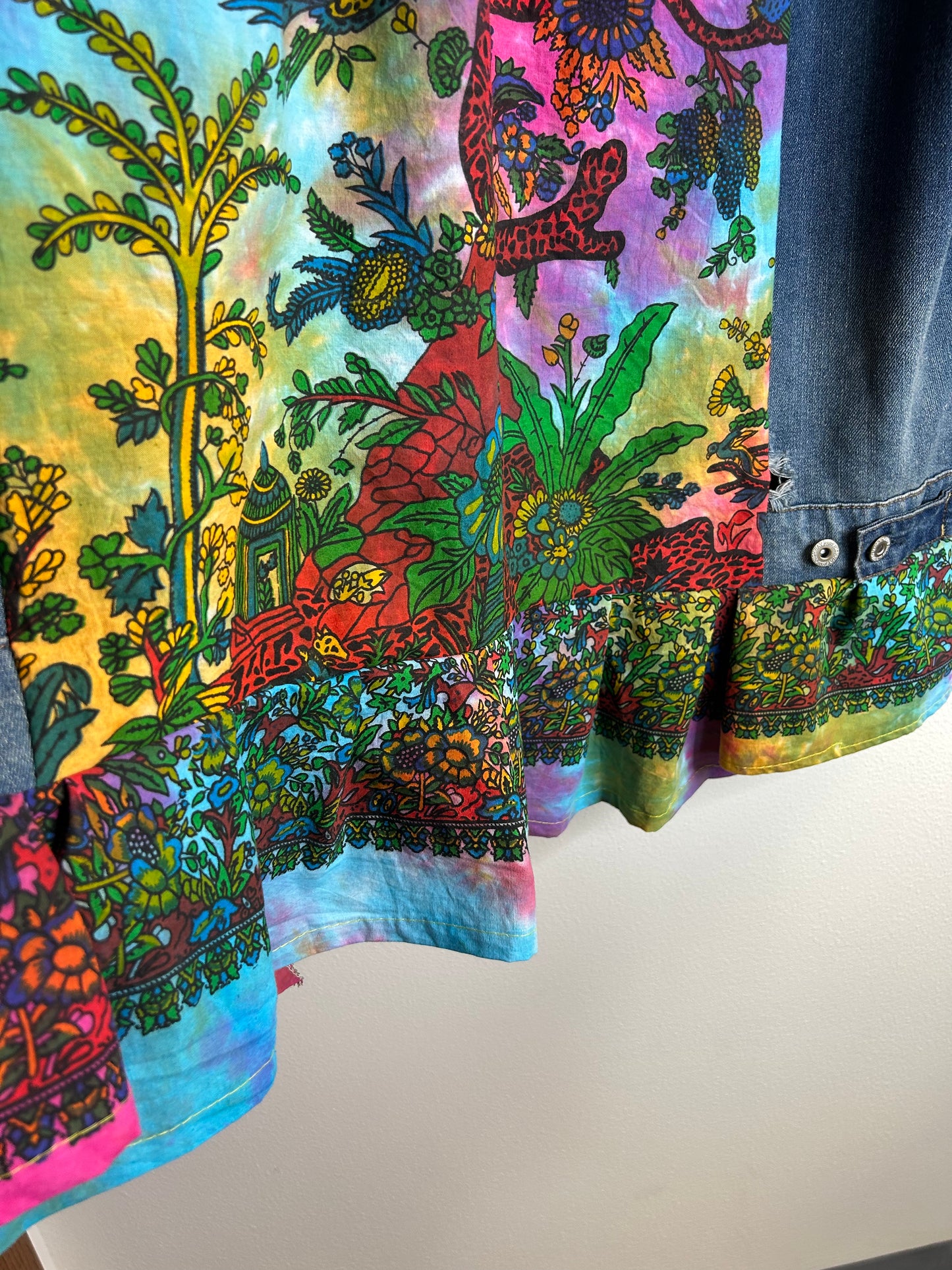 Long upcycled denim jacket tie dye tree womens size XL/2X