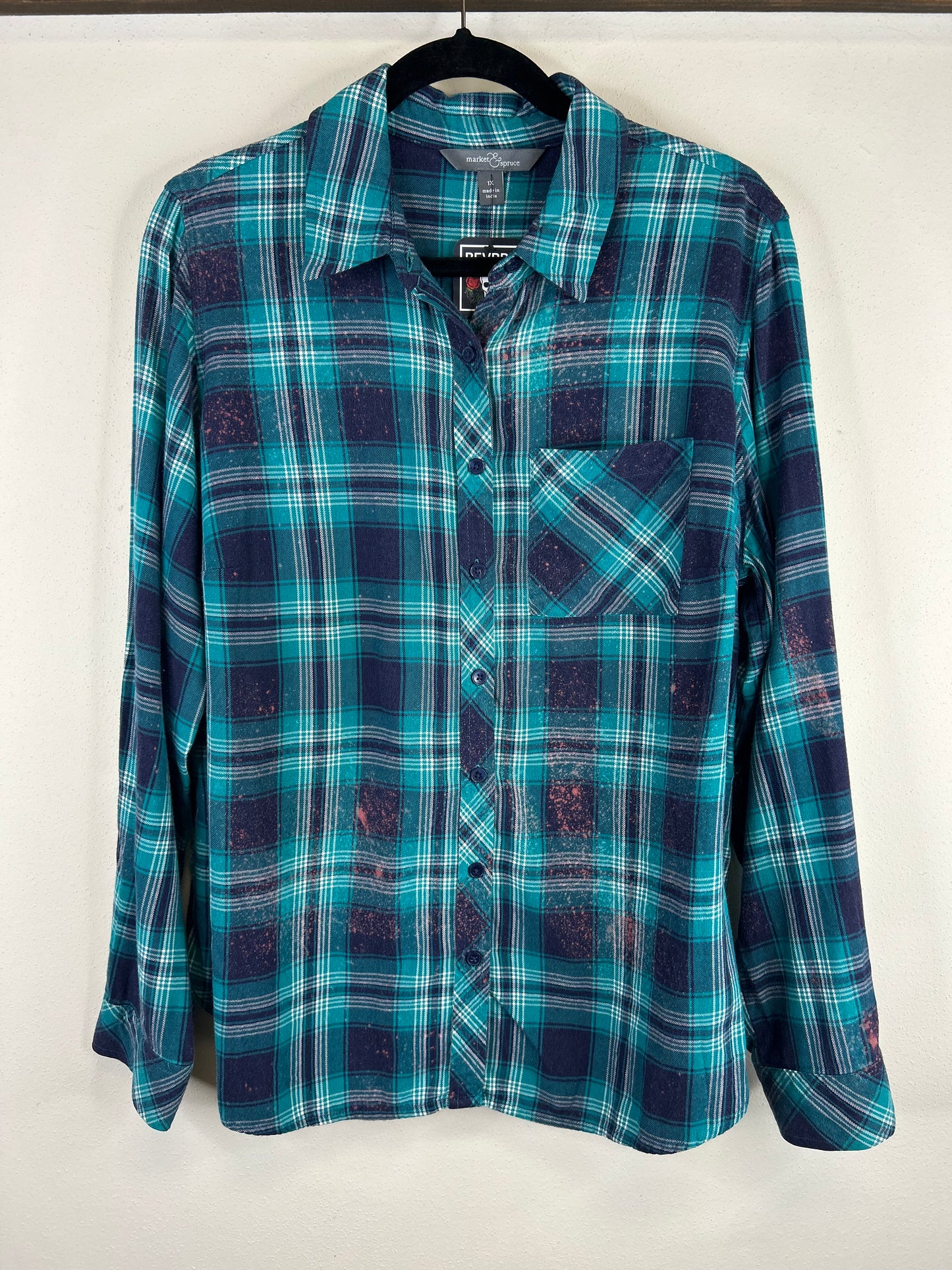 Michelob Ultra upcycled flannel shirt women’s size 1X blue